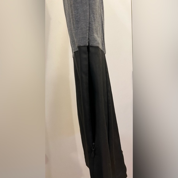 Banana Republic Gray and Black Skirt-Illusion Dress, size 4 - Picture 4 of 7